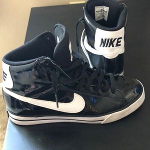 Nike Women’s Sweet Classic High Sneakers